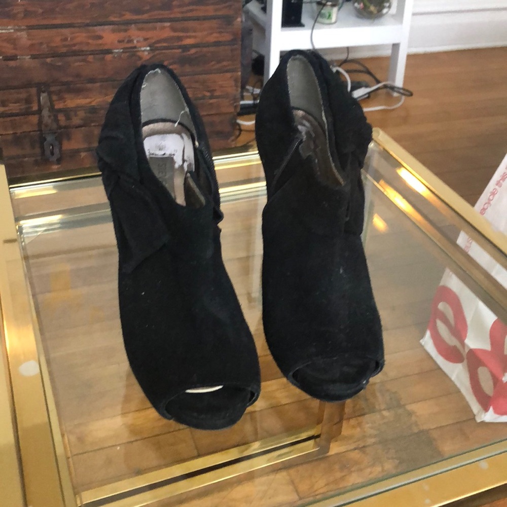 Steve Madden suede peep toe booties